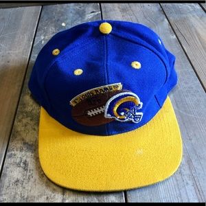 St Louis Rams Vintage NFL Teams SnapBack Ball Cap